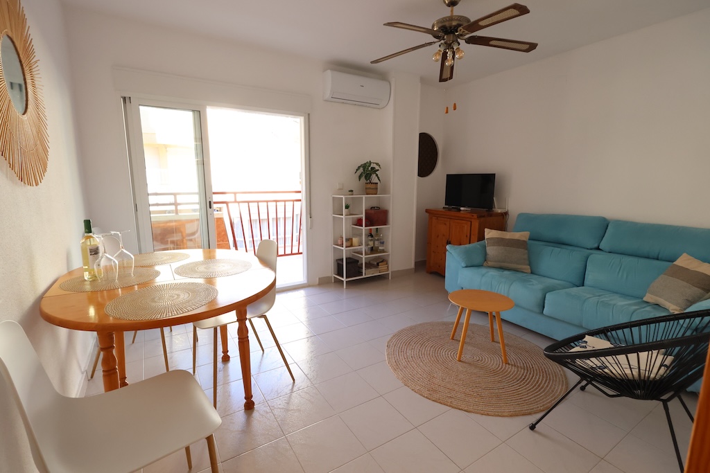 APARTAMENTO CON GARAJE Y TERRAZA SOLEADA A PASOS DE PLAYA DEL CURA Y LOS LOCOS – ORIENTACIÓN SUR