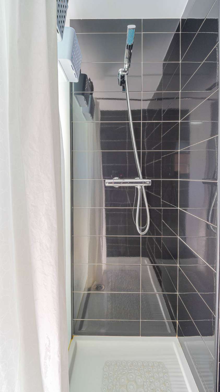 DÚPLEX MODERNO EN CABO ROIG CON SOLÁRIUM PRIVADO, VISTAS ABIERTAS Y PISCINA