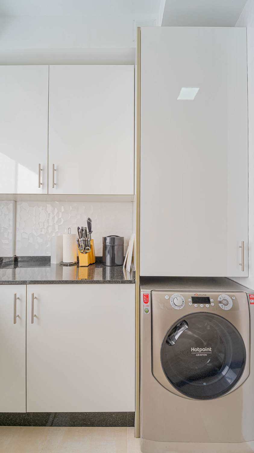 DÚPLEX MODERNO EN CABO ROIG CON SOLÁRIUM PRIVADO, VISTAS ABIERTAS Y PISCINA