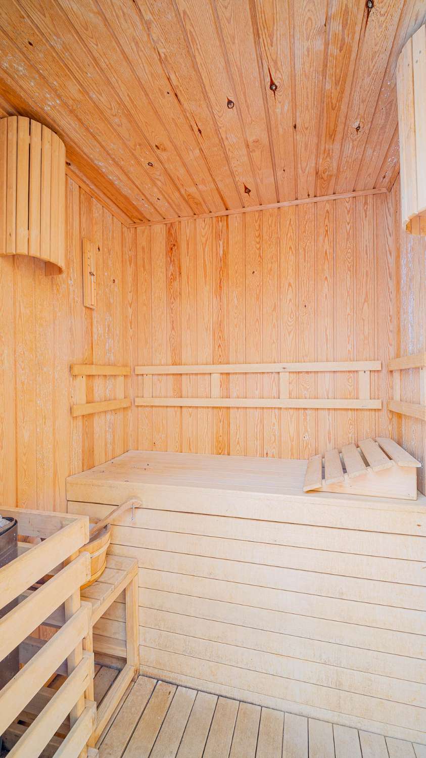 DÚPLEX MODERNO EN CABO ROIG CON SOLÁRIUM PRIVADO, VISTAS ABIERTAS Y PISCINA