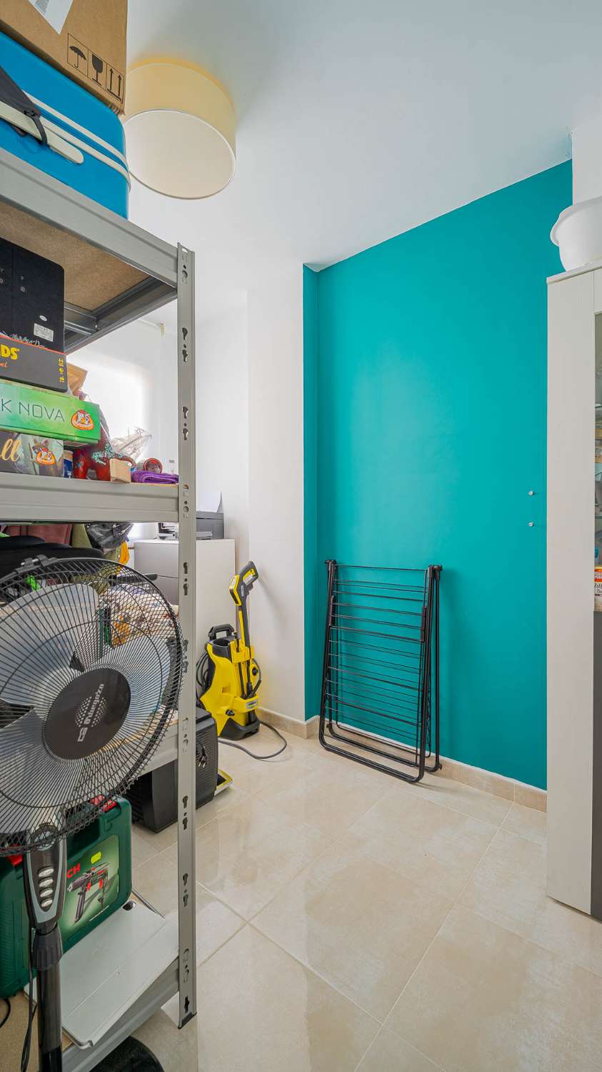 DÚPLEX MODERNO EN CABO ROIG CON SOLÁRIUM PRIVADO, VISTAS ABIERTAS Y PISCINA