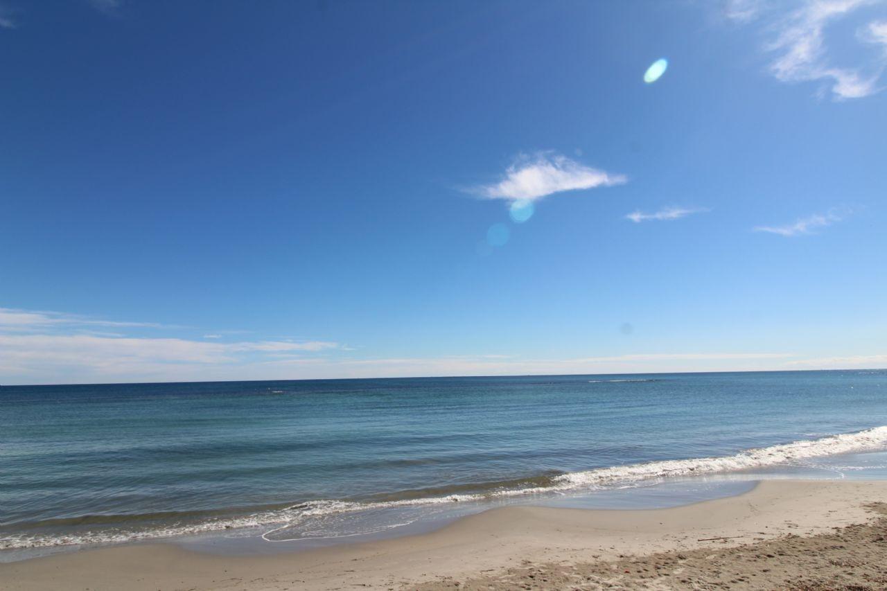 ESPECTACULAR ADOSADO EN TORRE DE LA HORADADA, A 10 MINUTOS DE LA PLAYA, ORIENTACIÓN SUR Y TERRAZA PANORÁMICA