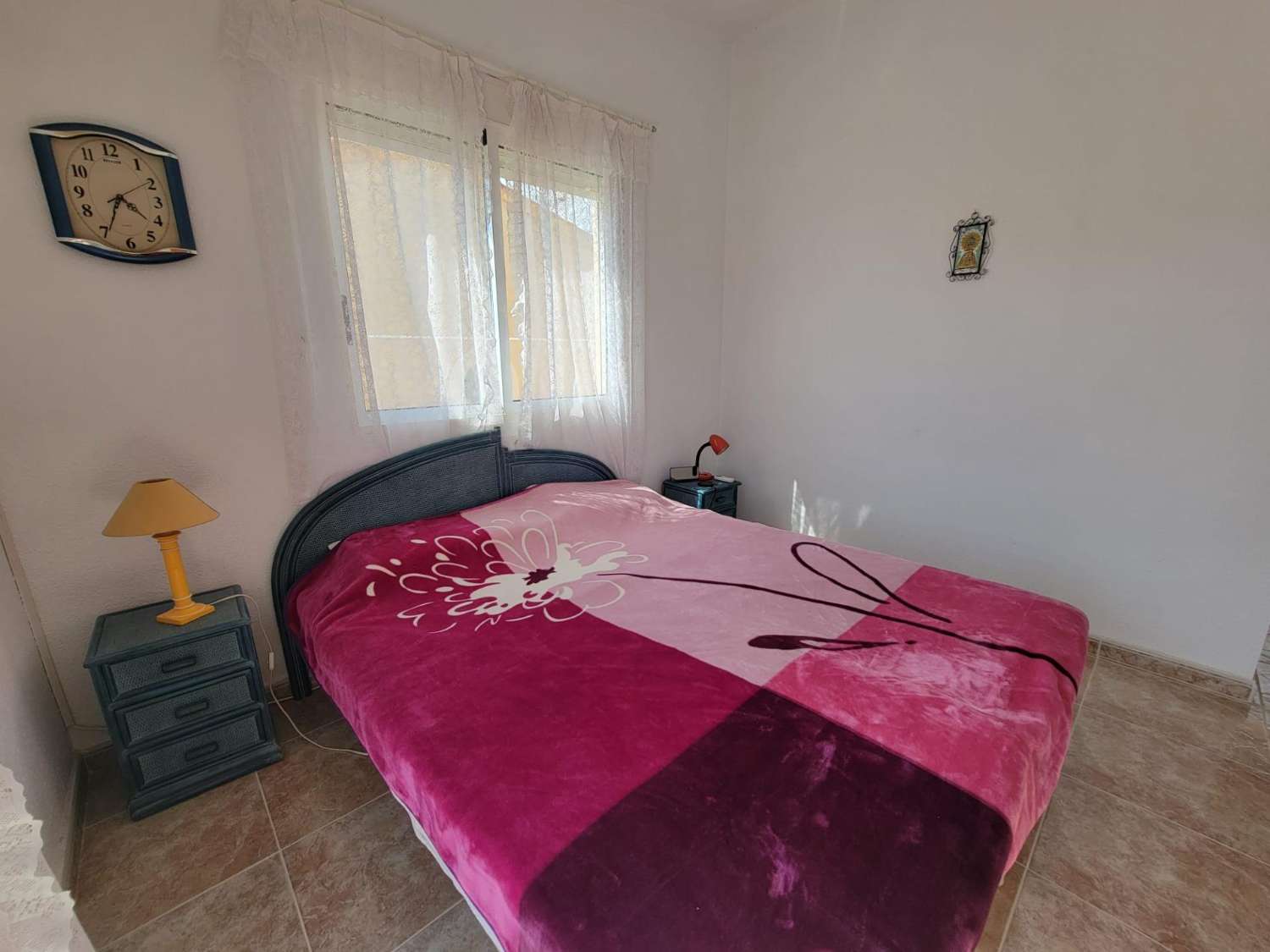 ESPECTACULAR ADOSADO EN TORRE DE LA HORADADA, A 10 MINUTOS DE LA PLAYA, ORIENTACIÓN SUR Y TERRAZA PANORÁMICA