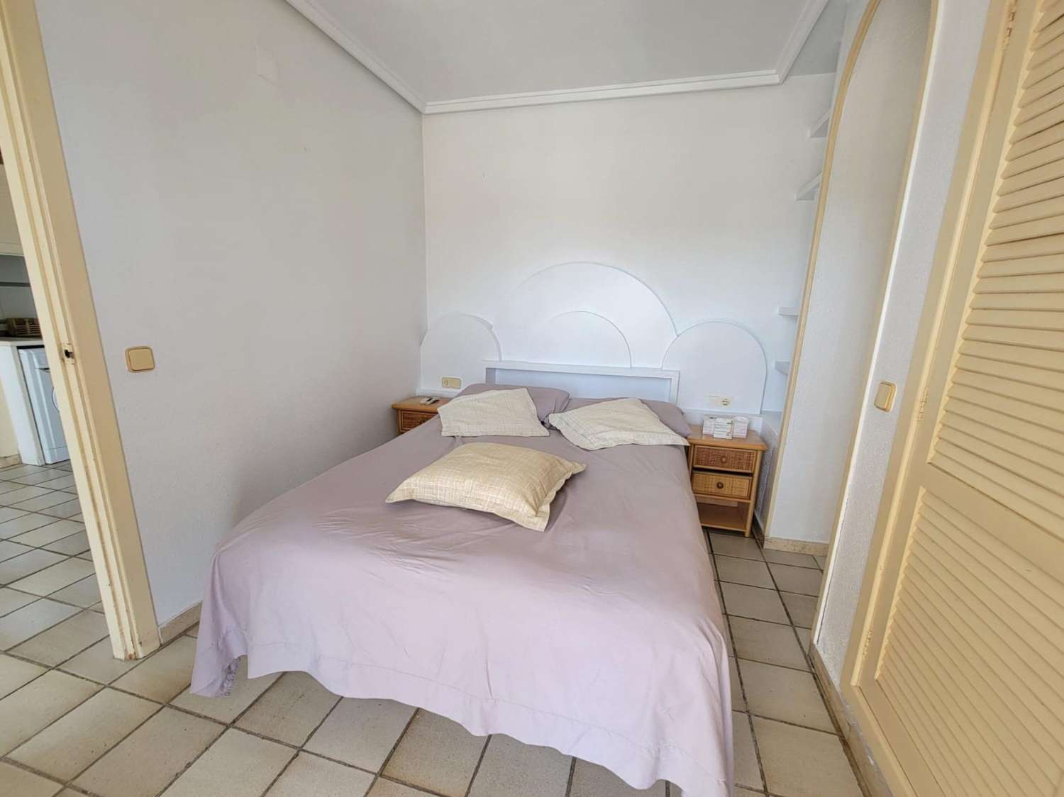 ÁTICO EN PRIMERA LÍNEA DE PLAYA EN LA MATA, VISTAS FRONTALES AL MAR, ESQUINA, GARAJE Y PISCINA