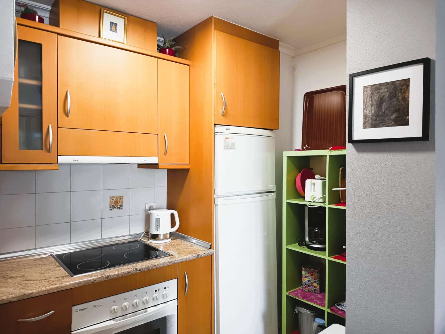 ÁTICO CON SOLÁRIUM PRIVADO DE 65 M² Y VISTAS AL MAR EN CABO ROIG, ORIENTACIÓN SUR Y ALTA RENTABILIDAD