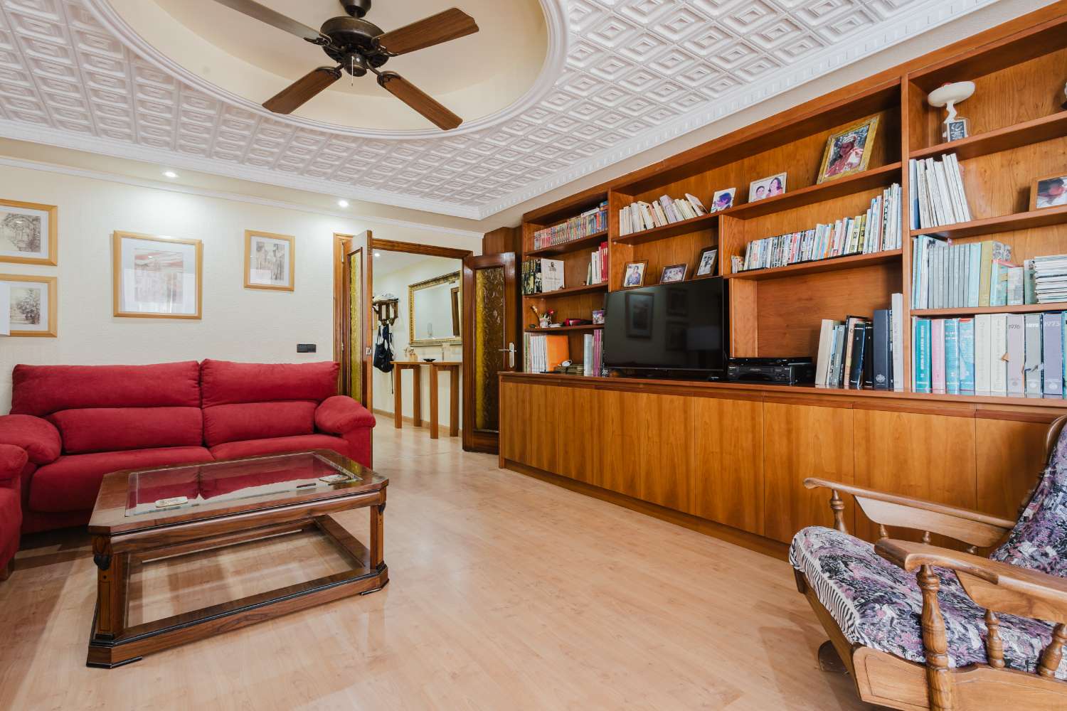 APARTAMENTO EN PRIMERA LÍNEA DE PLAYA CON VISTAS AL MAR Y ACCESO DIRECTO EN PLAYA DEL ACEQUIÓN