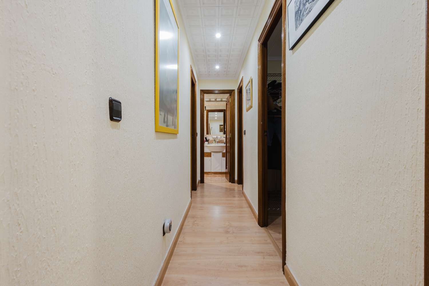 APARTAMENTO EN PRIMERA LÍNEA DE PLAYA CON VISTAS AL MAR Y ACCESO DIRECTO EN PLAYA DEL ACEQUIÓN