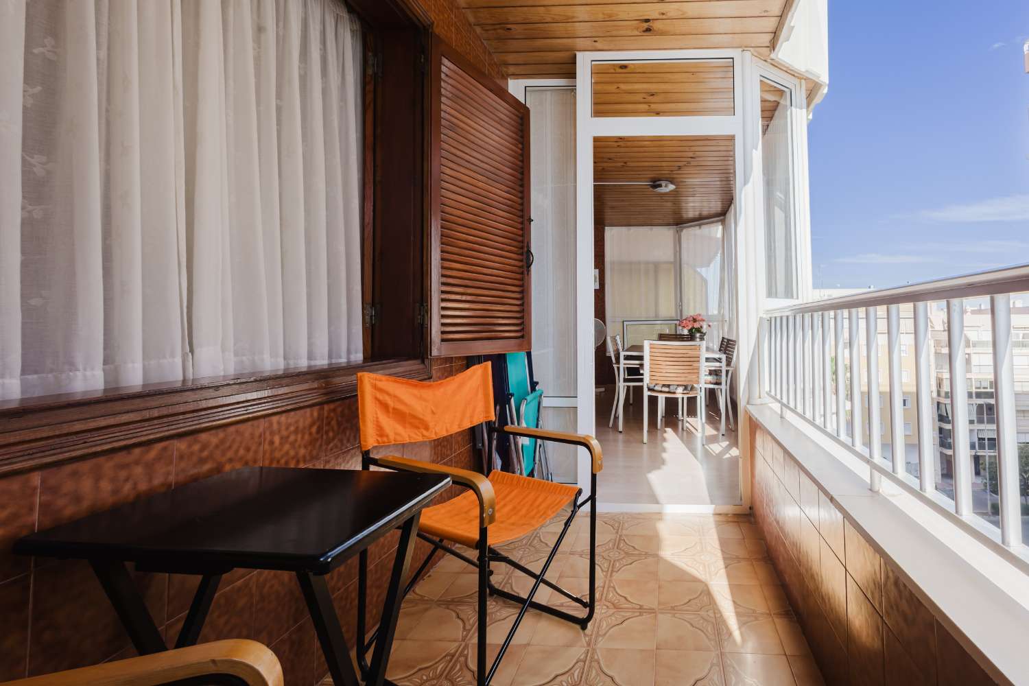 APARTAMENTO EN PRIMERA LÍNEA DE PLAYA CON VISTAS AL MAR Y ACCESO DIRECTO EN PLAYA DEL ACEQUIÓN