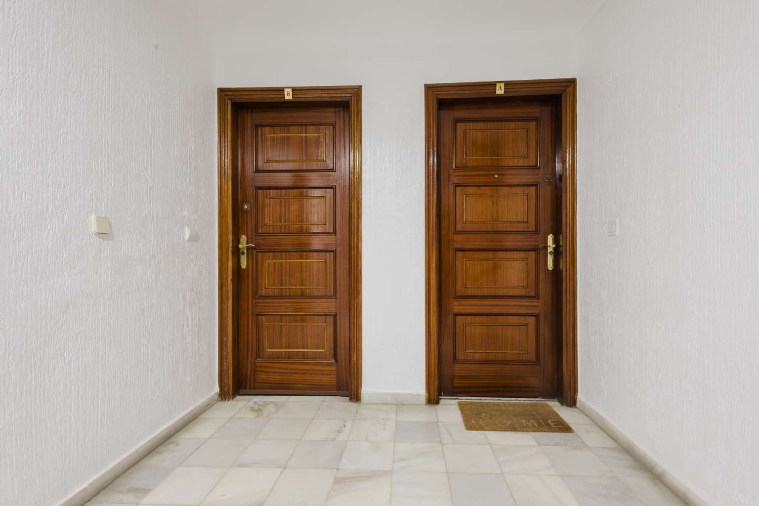 APARTAMENTO EN PRIMERA LÍNEA DE PLAYA CON VISTAS AL MAR Y ACCESO DIRECTO EN PLAYA DEL ACEQUIÓN