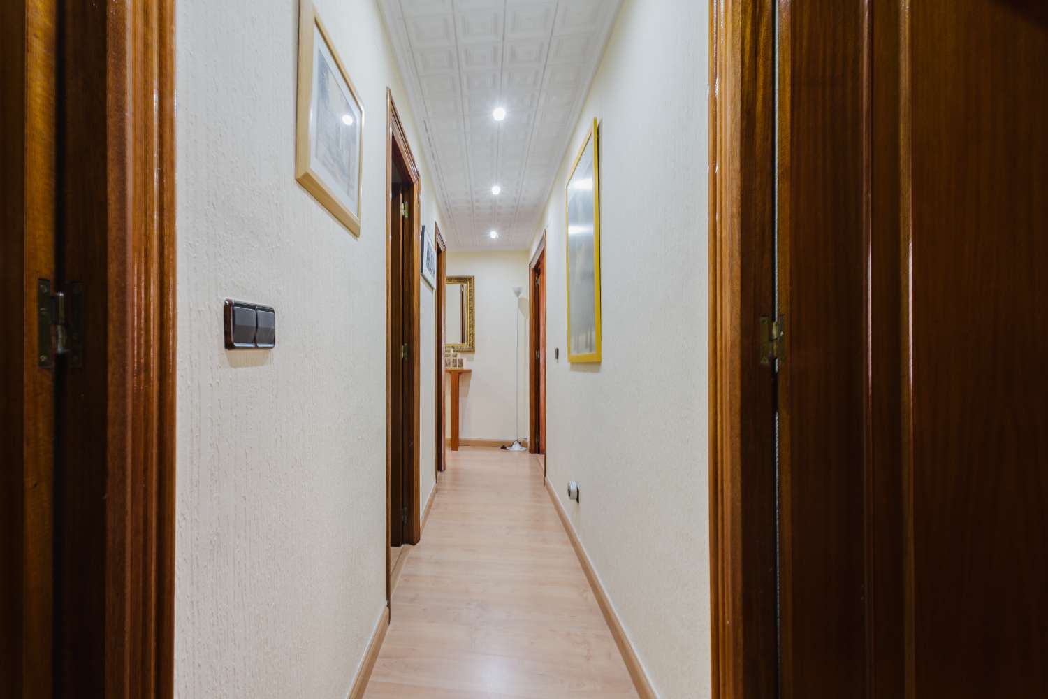 APARTAMENTO EN PRIMERA LÍNEA DE PLAYA CON VISTAS AL MAR Y ACCESO DIRECTO EN PLAYA DEL ACEQUIÓN