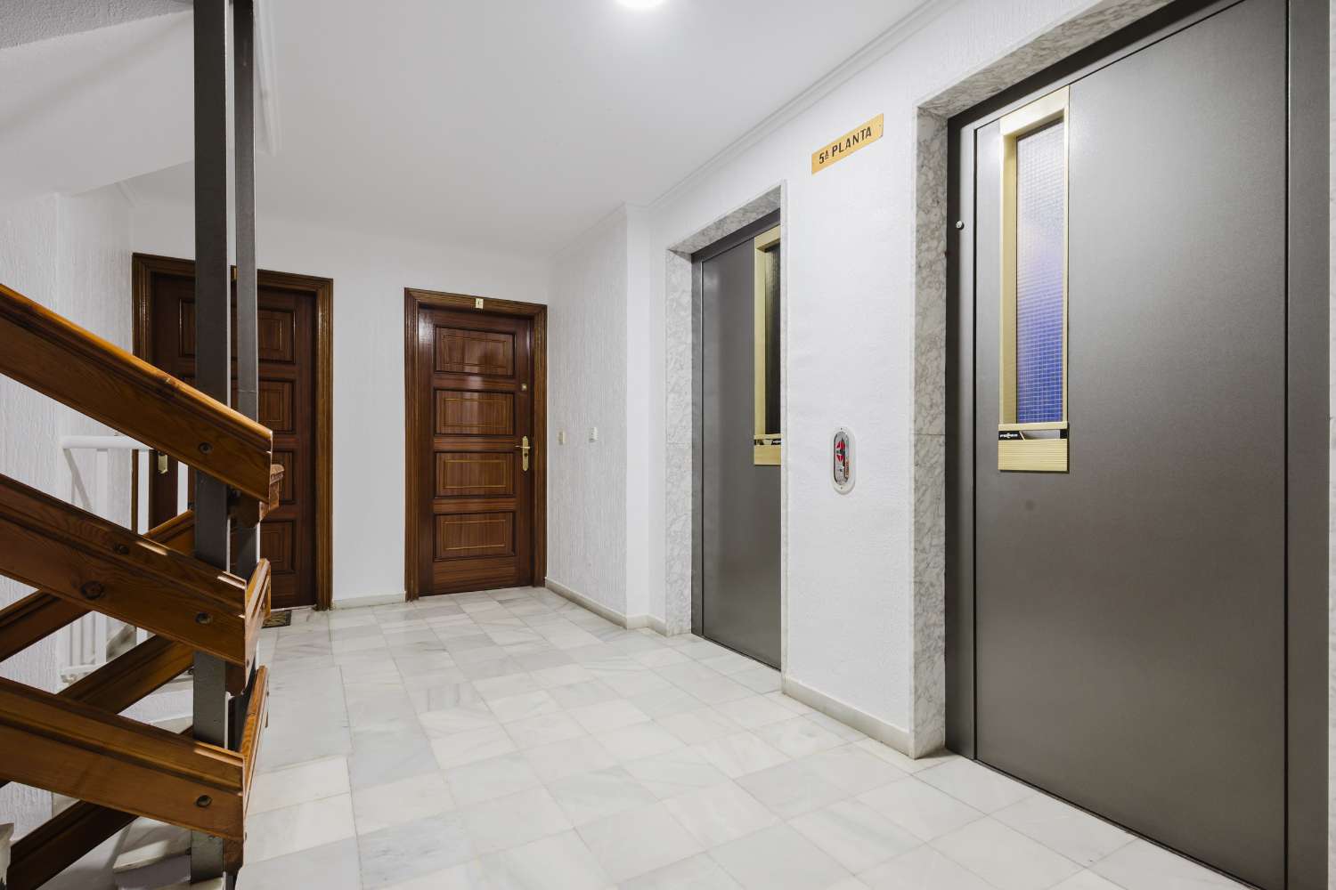 APARTAMENTO EN PRIMERA LÍNEA DE PLAYA CON VISTAS AL MAR Y ACCESO DIRECTO EN PLAYA DEL ACEQUIÓN