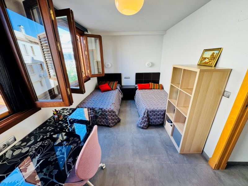 EXCLUSIVO DÚPLEX REFORMADO EN PRIMERA LÍNEA DE MAR CON VISTAS PANORÁMICAS EN CAMPO MAR, GUARDAMAR DEL SEGURA