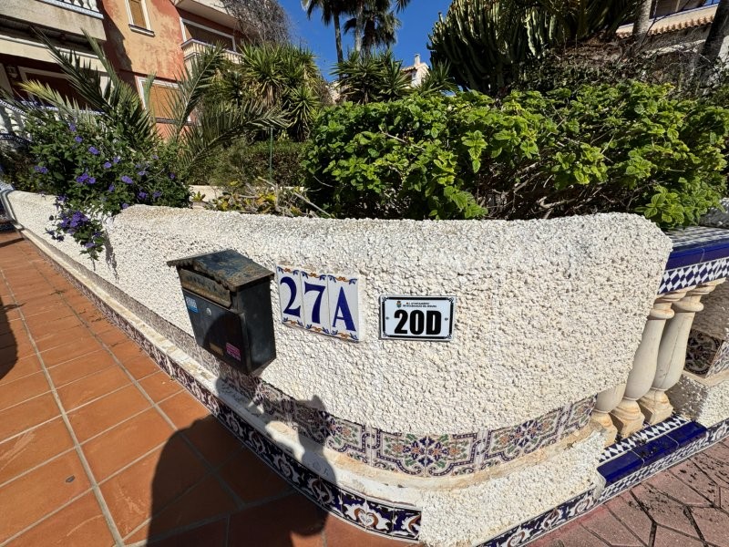 EXCLUSIVO DÚPLEX REFORMADO EN PRIMERA LÍNEA DE MAR CON VISTAS PANORÁMICAS EN CAMPO MAR, GUARDAMAR DEL SEGURA