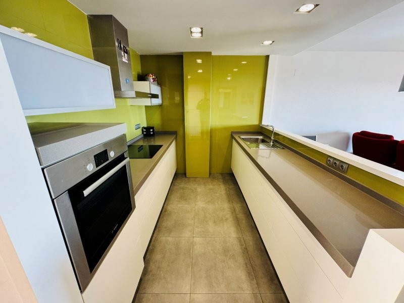 EXCLUSIVO DÚPLEX REFORMADO EN PRIMERA LÍNEA DE MAR CON VISTAS PANORÁMICAS EN CAMPO MAR, GUARDAMAR DEL SEGURA