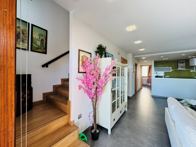 EXCLUSIVO DÚPLEX REFORMADO EN PRIMERA LÍNEA DE MAR CON VISTAS PANORÁMICAS EN CAMPO MAR, GUARDAMAR DEL SEGURA