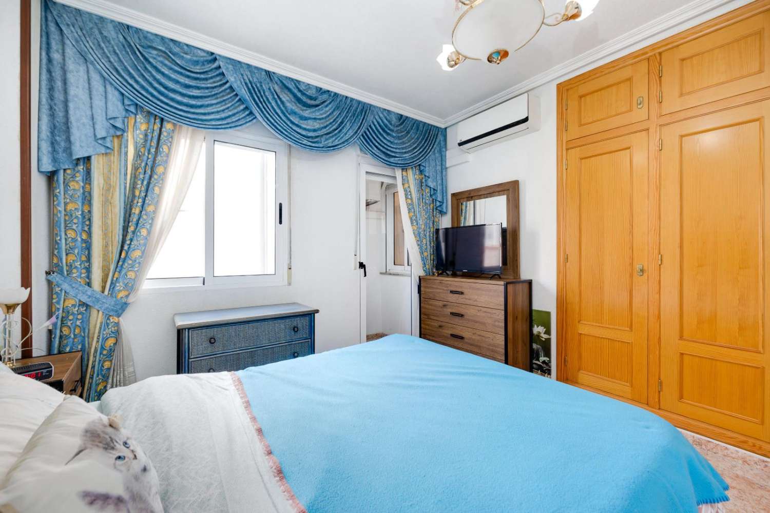 TILAVA 3 MAKUUHUONEEN ASUNTO 200 METRIN PÄÄSSÄ MERESTÄ, SULJETTU AUTOTALLI, TERASSI JA PARVEKKEET