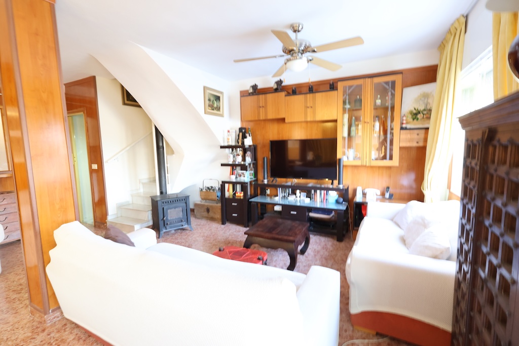 ADOSADO DÚPLEX CON PISCINA PRIVADA, SOLÁRIUM Y PARCELA PROPIA EN RESIDENCIAL LAGO SAL