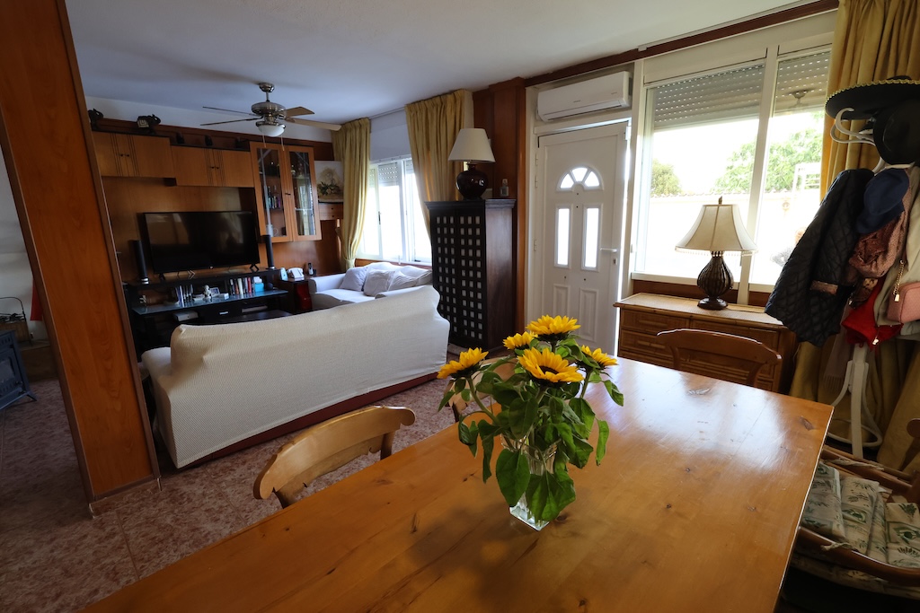 ADOSADO DÚPLEX CON PISCINA PRIVADA, SOLÁRIUM Y PARCELA PROPIA EN RESIDENCIAL LAGO SAL