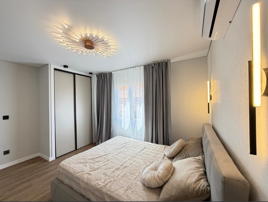 AMPLIO APARTAMENTO REFORMADO CON GRAN TERRAZA Y VISTAS AL MAR A 500M DE LA PLAYA EN PUNTA PRIMA