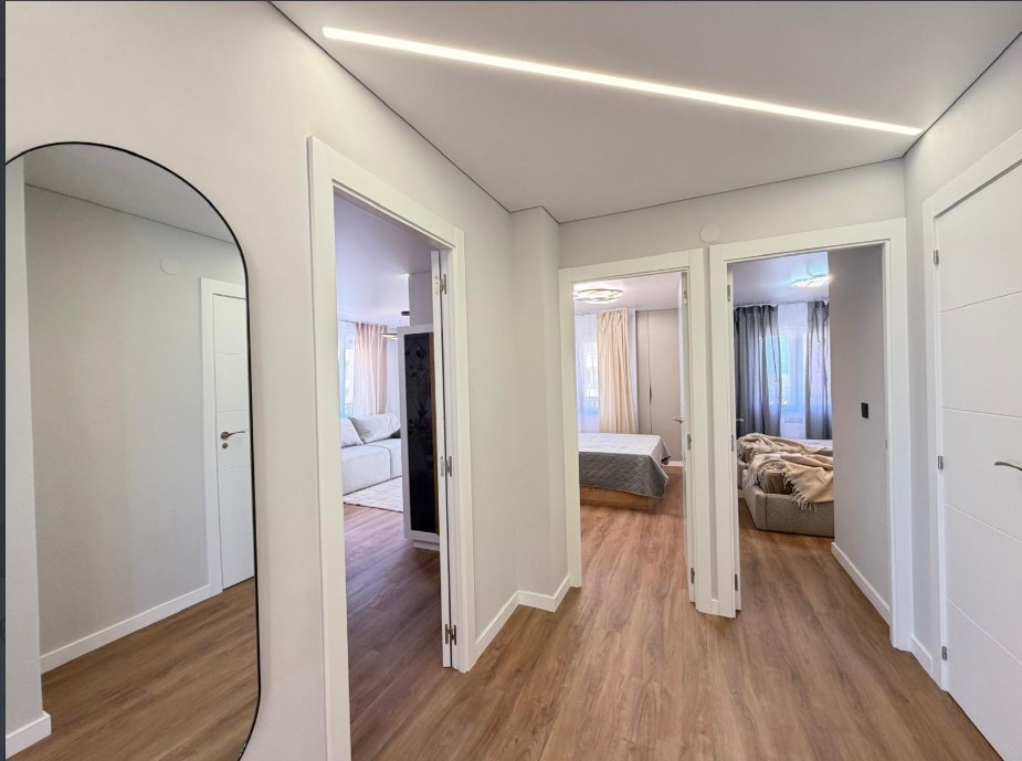 AMPLIO APARTAMENTO REFORMADO CON GRAN TERRAZA Y VISTAS AL MAR A 500M DE LA PLAYA EN PUNTA PRIMA