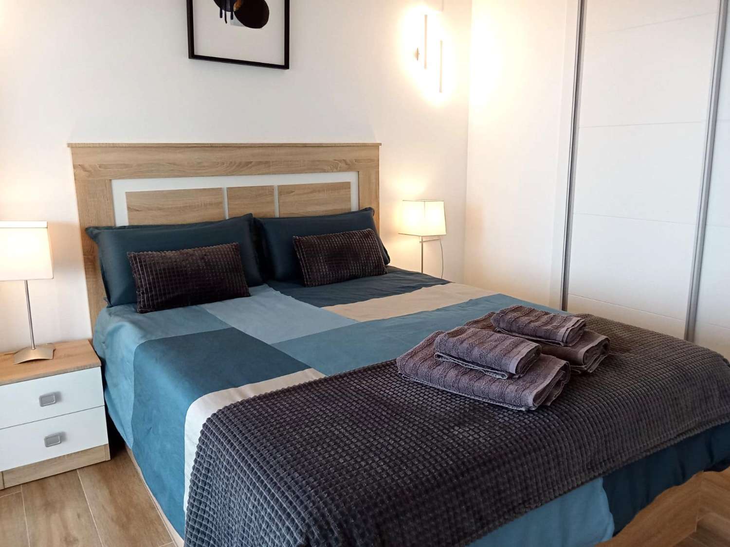 EXCLUSIVO APARTAMENTO DE DISEÑO EN PRIMERA LÍNEA DE MAR CON GRAN TERRAZA Y VISTAS PANORÁMICAS EN PUNTA PRIMA