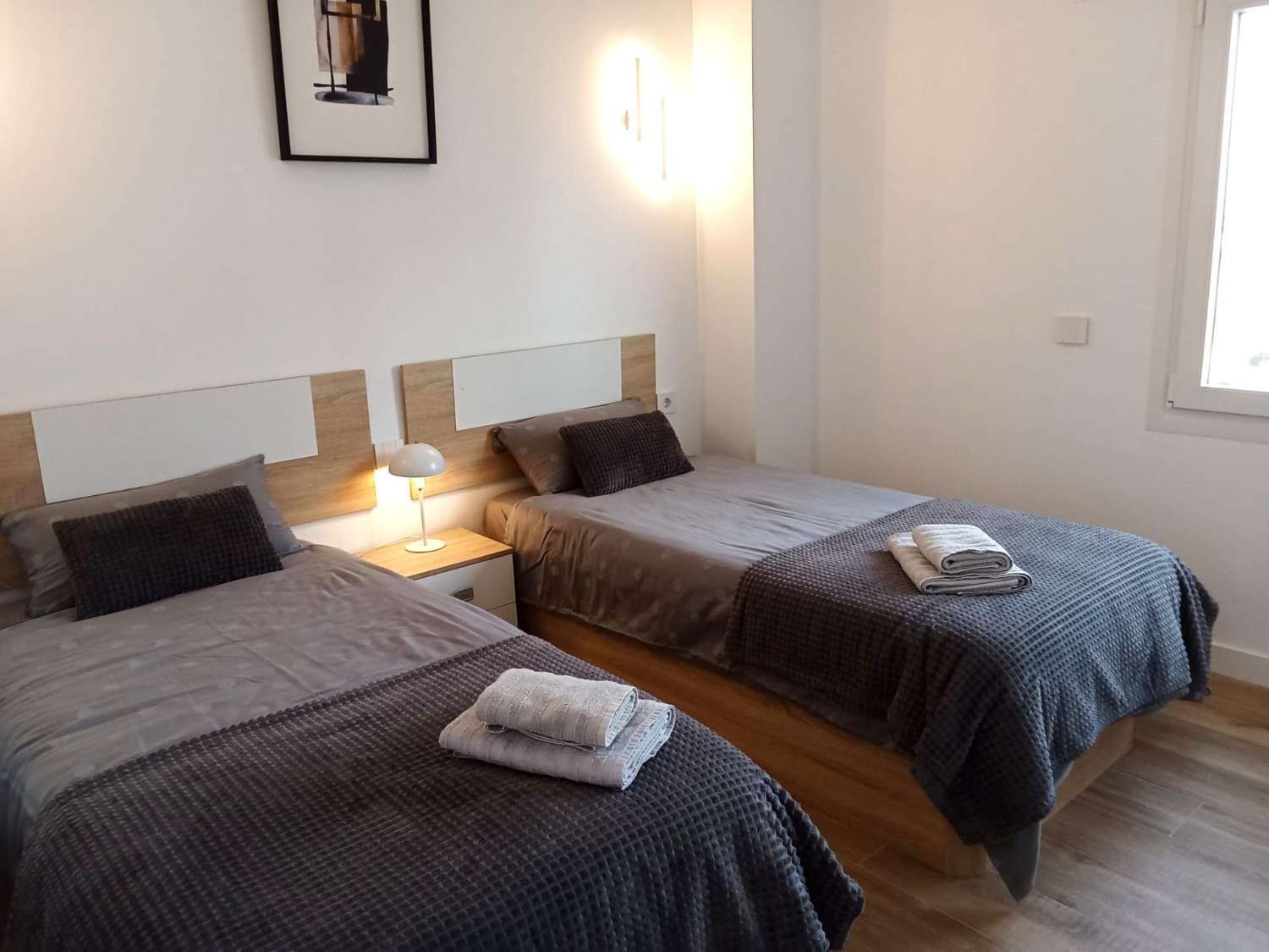 EXCLUSIVO APARTAMENTO DE DISEÑO EN PRIMERA LÍNEA DE MAR CON GRAN TERRAZA Y VISTAS PANORÁMICAS EN PUNTA PRIMA