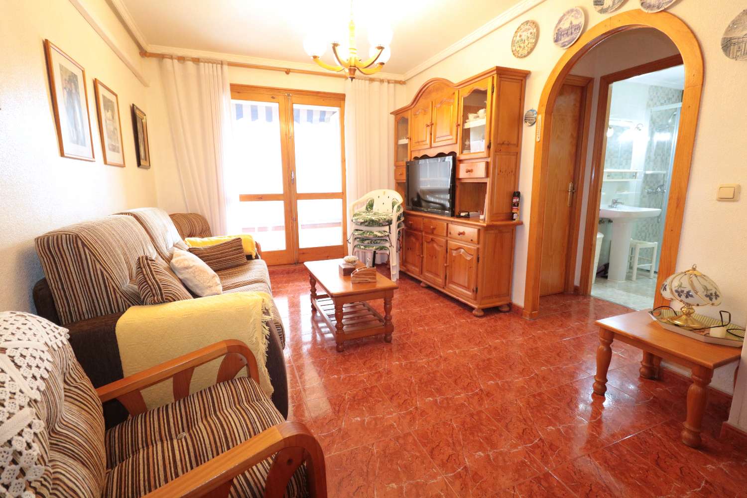 APARTAMENTO A 150 METROS DEL MAR EN ACEQUIÓN – ORIENTACIÓN SUR Y PISCINA COMUNITARIA
