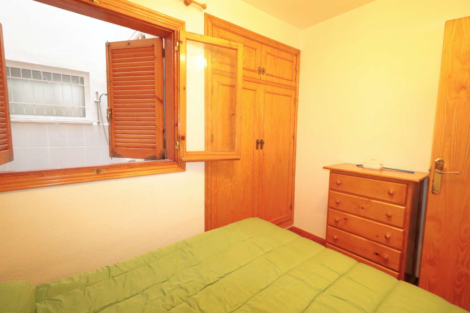 APARTAMENTO A 150 METROS DEL MAR EN ACEQUIÓN – ORIENTACIÓN SUR Y PISCINA COMUNITARIA