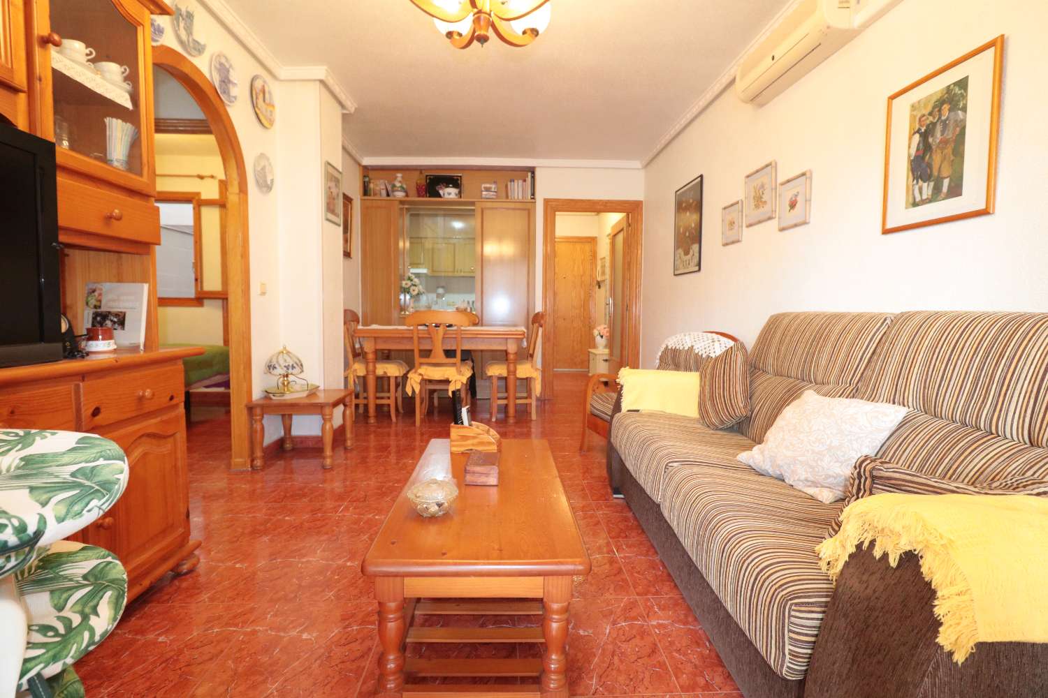 APARTAMENTO A 150 METROS DEL MAR EN ACEQUIÓN – ORIENTACIÓN SUR Y PISCINA COMUNITARIA