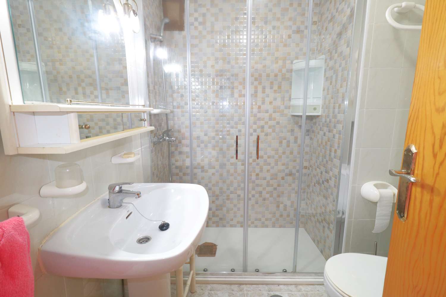 APARTAMENTO A 150 METROS DEL MAR EN ACEQUIÓN – ORIENTACIÓN SUR Y PISCINA COMUNITARIA