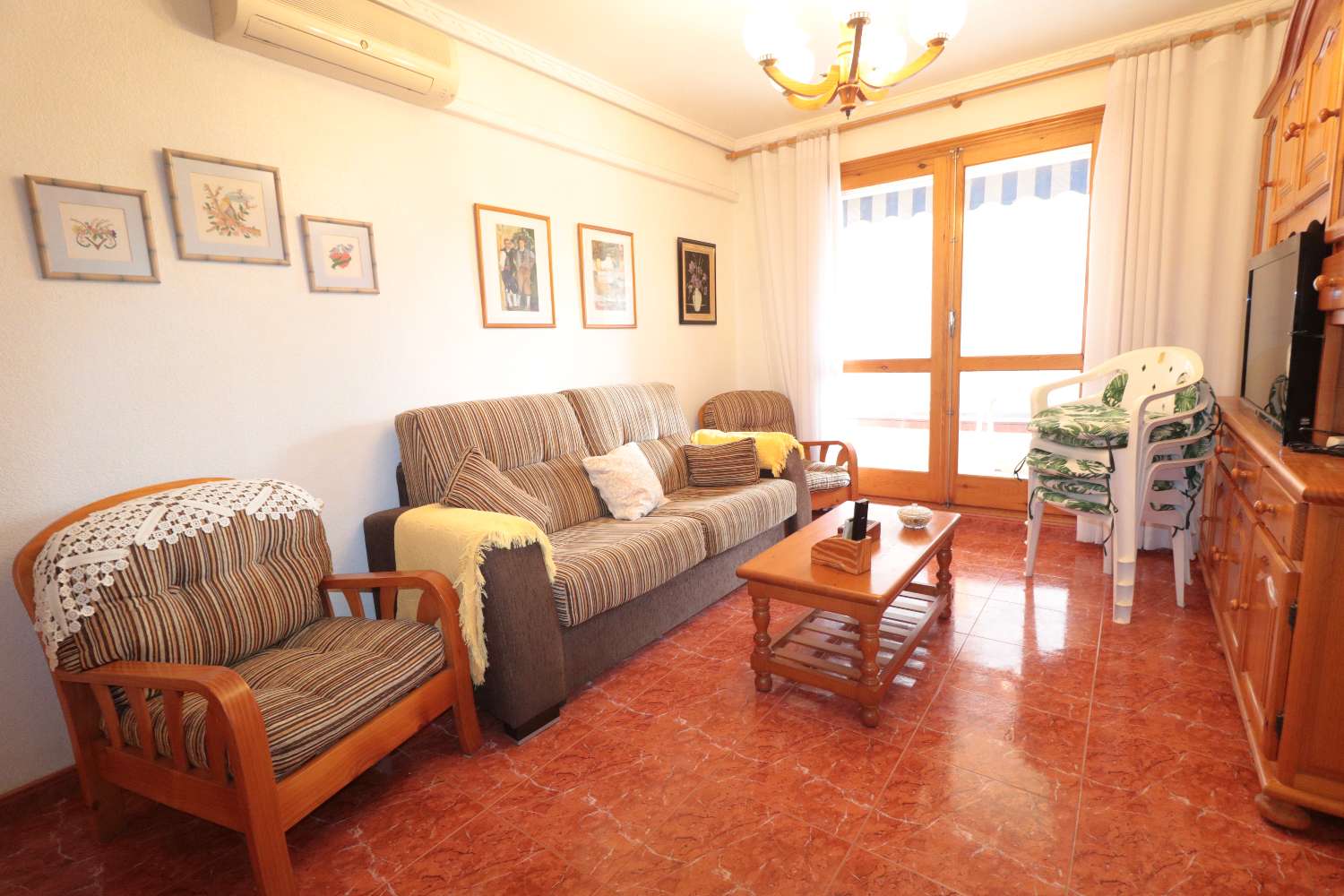 APARTAMENTO A 150 METROS DEL MAR EN ACEQUIÓN – ORIENTACIÓN SUR Y PISCINA COMUNITARIA