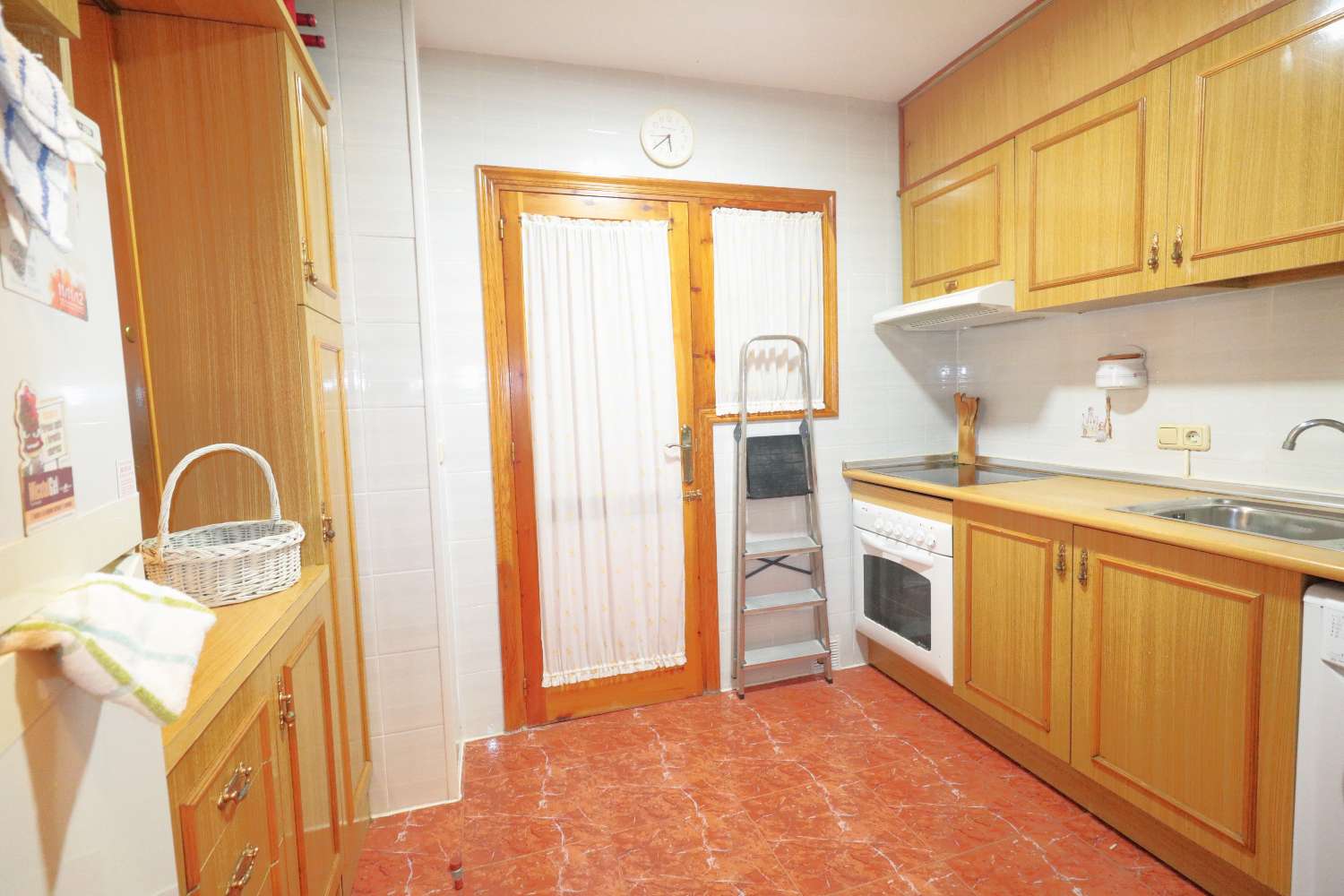 APARTAMENTO A 150 METROS DEL MAR EN ACEQUIÓN – ORIENTACIÓN SUR Y PISCINA COMUNITARIA