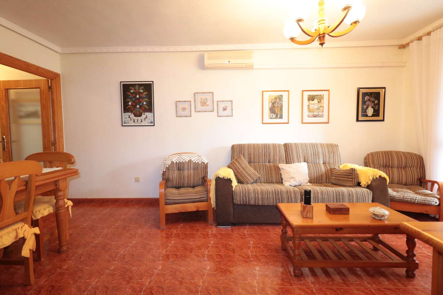 APARTAMENTO A 150 METROS DEL MAR EN ACEQUIÓN – ORIENTACIÓN SUR Y PISCINA COMUNITARIA