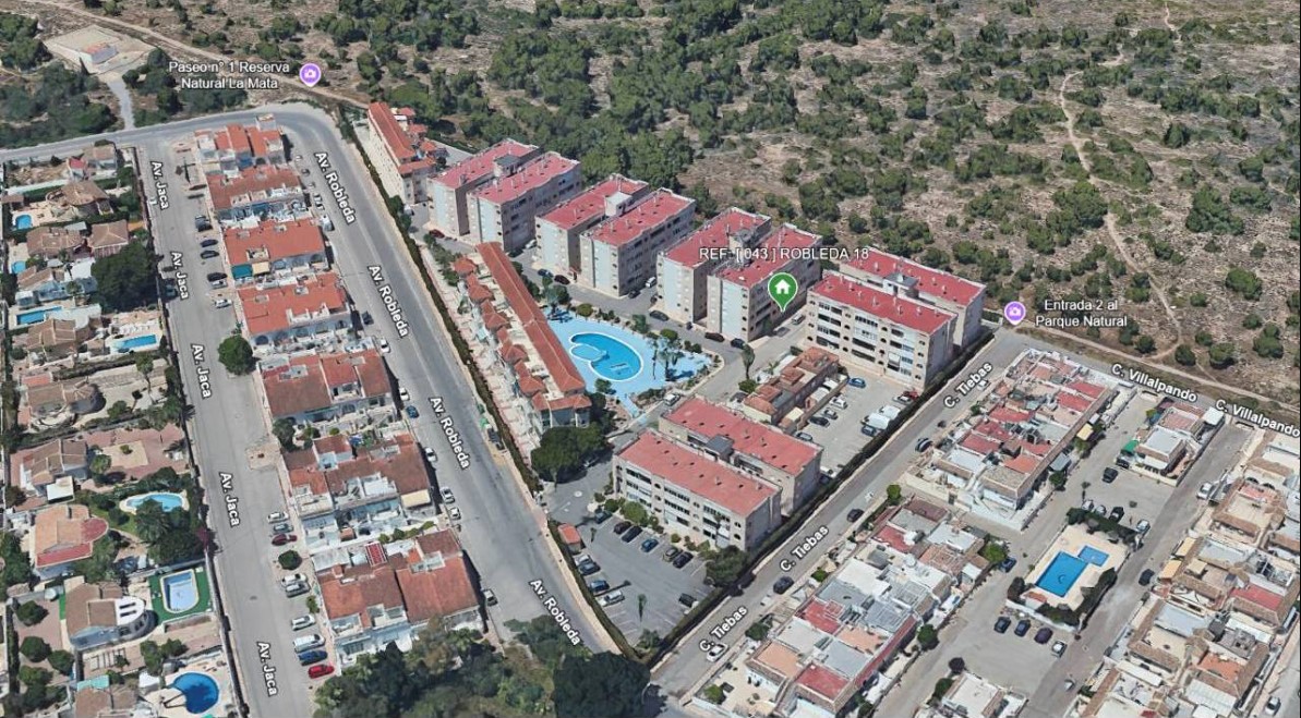 SOLEADO APARTAMENTO CON GRAN TERRAZA A 5 MINUTOS DEL MAR EN TORREVIEJA