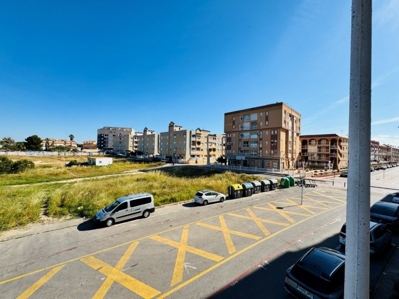 AMPLIO APARTAMENTO A SOLO 200 METROS DE LA PLAYA EN LA MATA