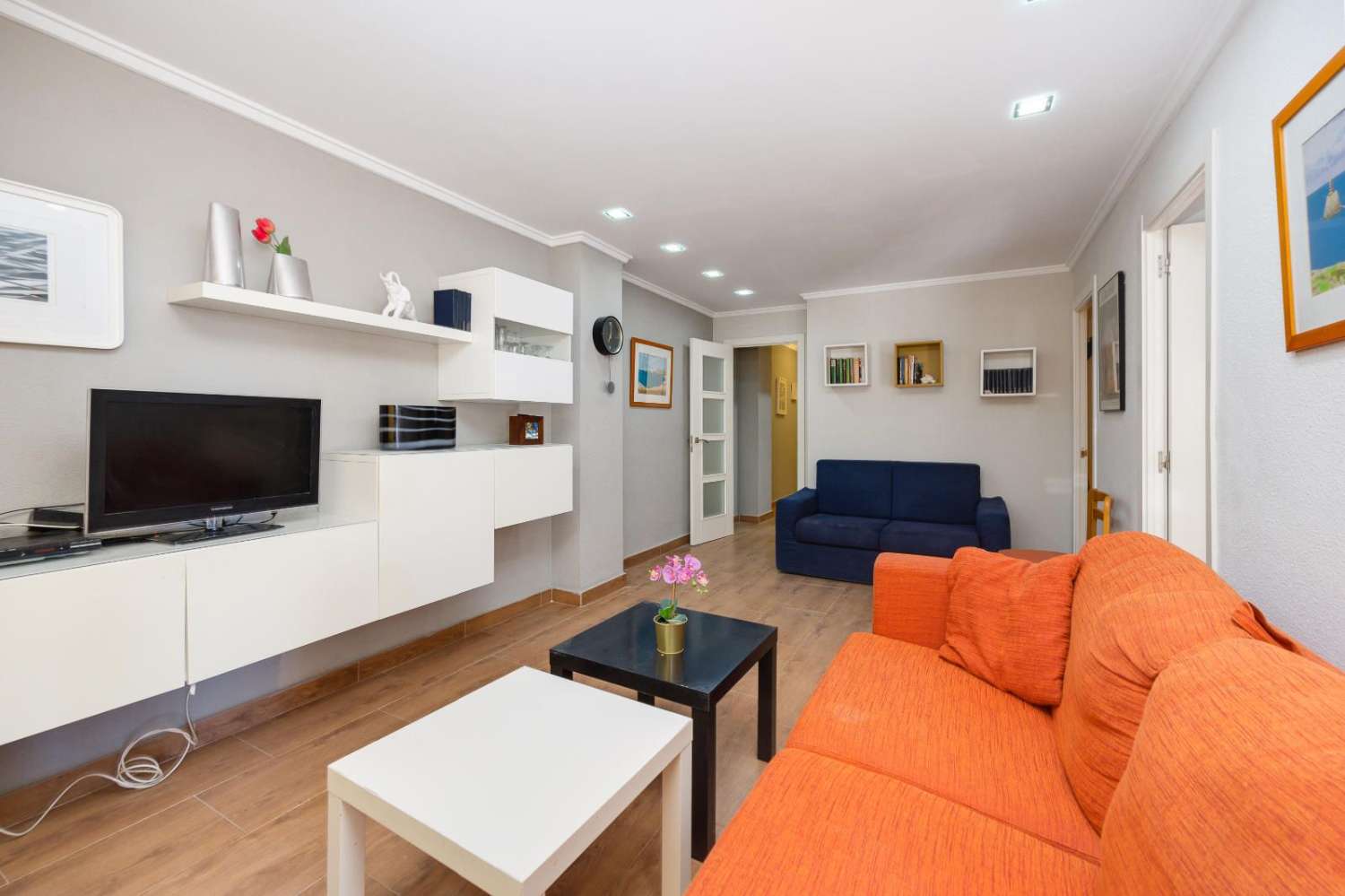 APARTAMENTO AMPLIO A 20 METROS DE LA PLAYA DEL ACEQUIÓN – ORIENTACIÓN SUR Y LISTO PARA ENTRAR A VIVIR