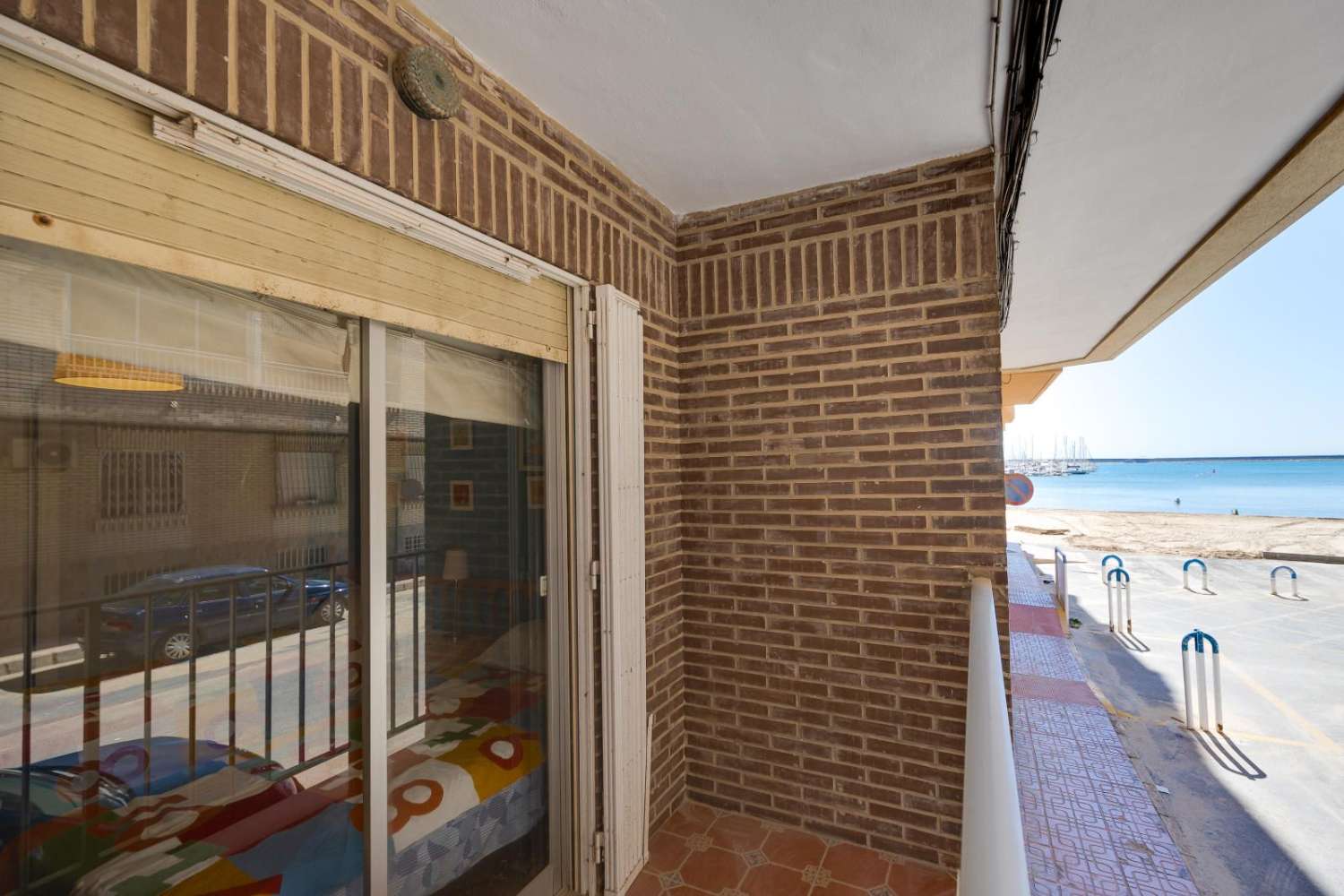 APARTAMENTO AMPLIO A 20 METROS DE LA PLAYA DEL ACEQUIÓN – ORIENTACIÓN SUR Y LISTO PARA ENTRAR A VIVIR