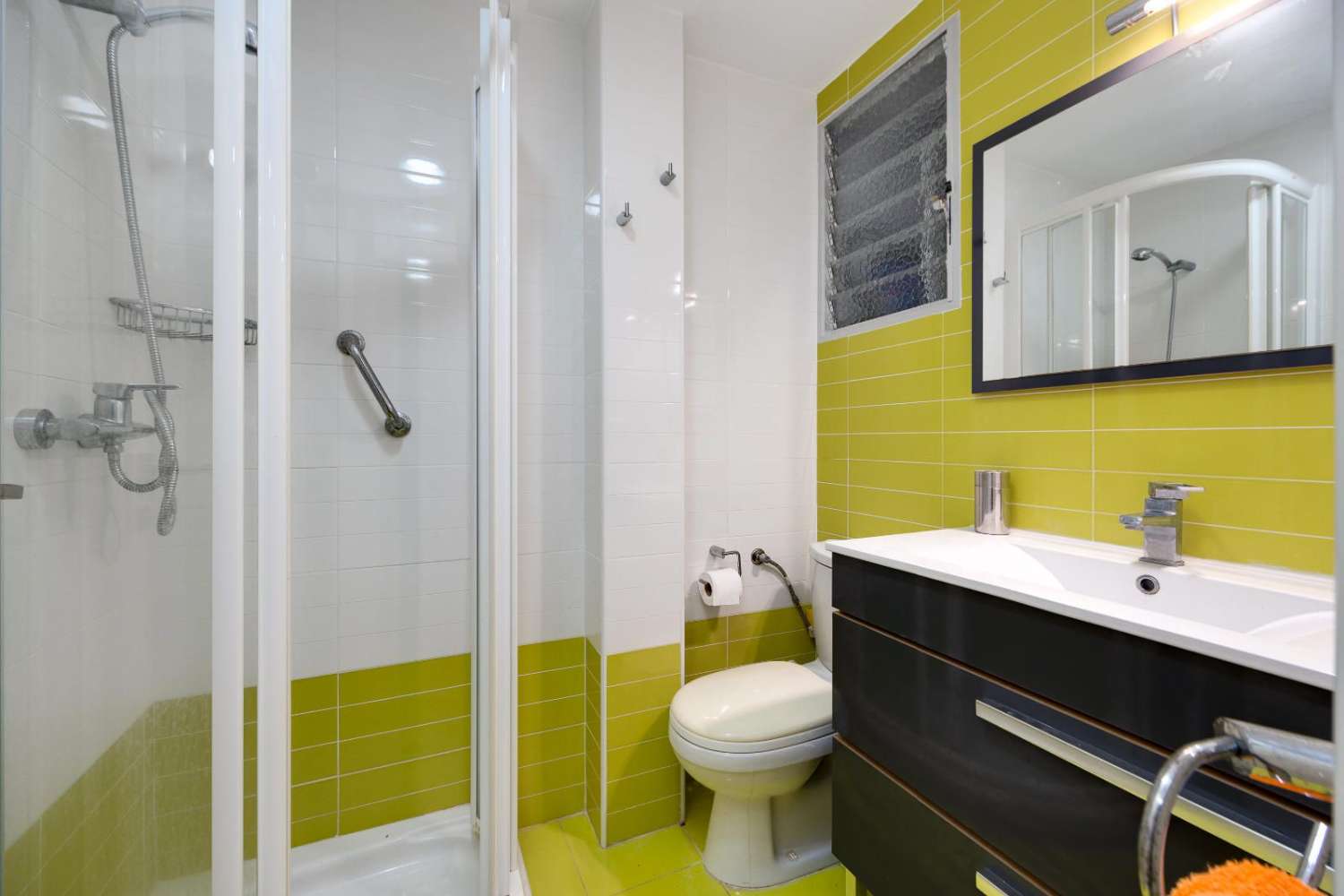 APARTAMENTO AMPLIO A 20 METROS DE LA PLAYA DEL ACEQUIÓN – ORIENTACIÓN SUR Y LISTO PARA ENTRAR A VIVIR