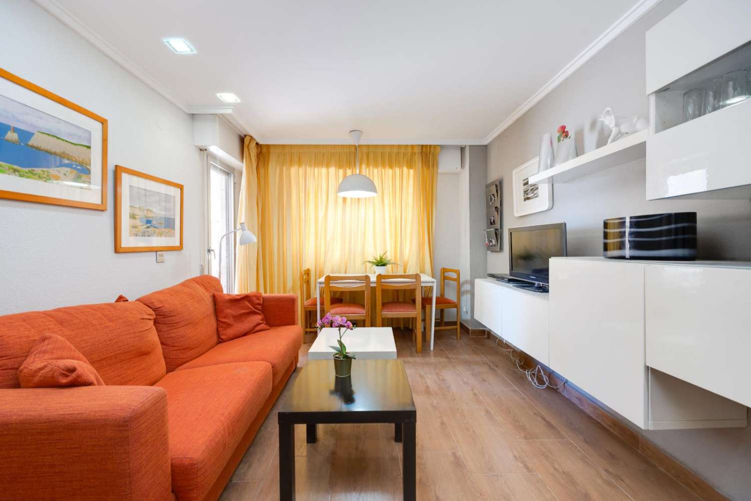 APARTAMENTO AMPLIO A 20 METROS DE LA PLAYA DEL ACEQUIÓN – ORIENTACIÓN SUR Y LISTO PARA ENTRAR A VIVIR