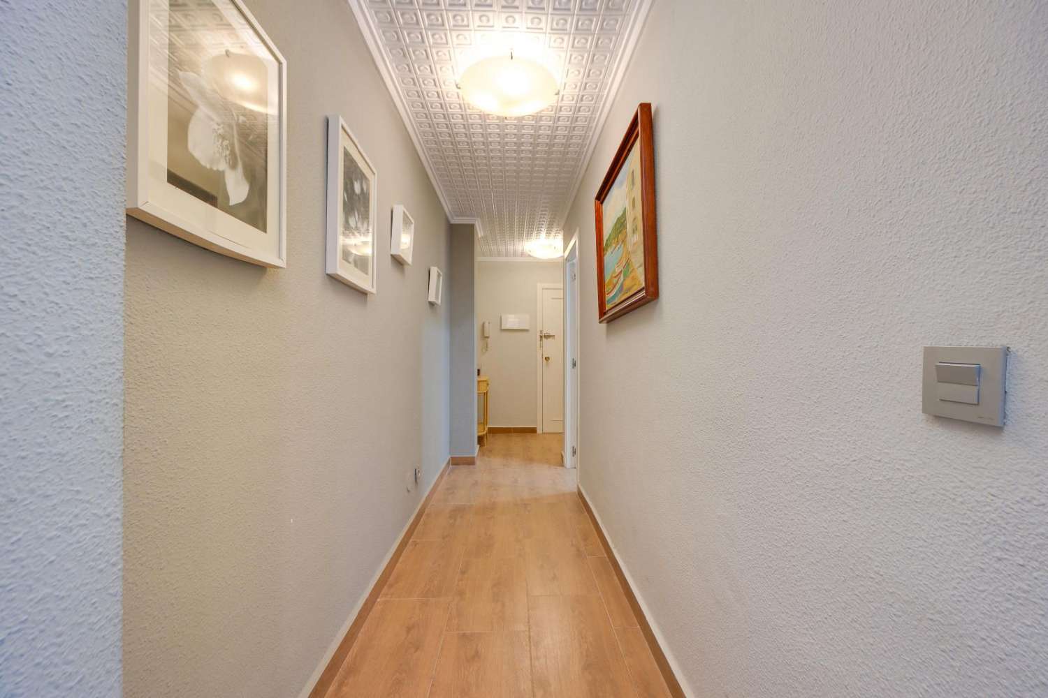 APARTAMENTO AMPLIO A 20 METROS DE LA PLAYA DEL ACEQUIÓN – ORIENTACIÓN SUR Y LISTO PARA ENTRAR A VIVIR