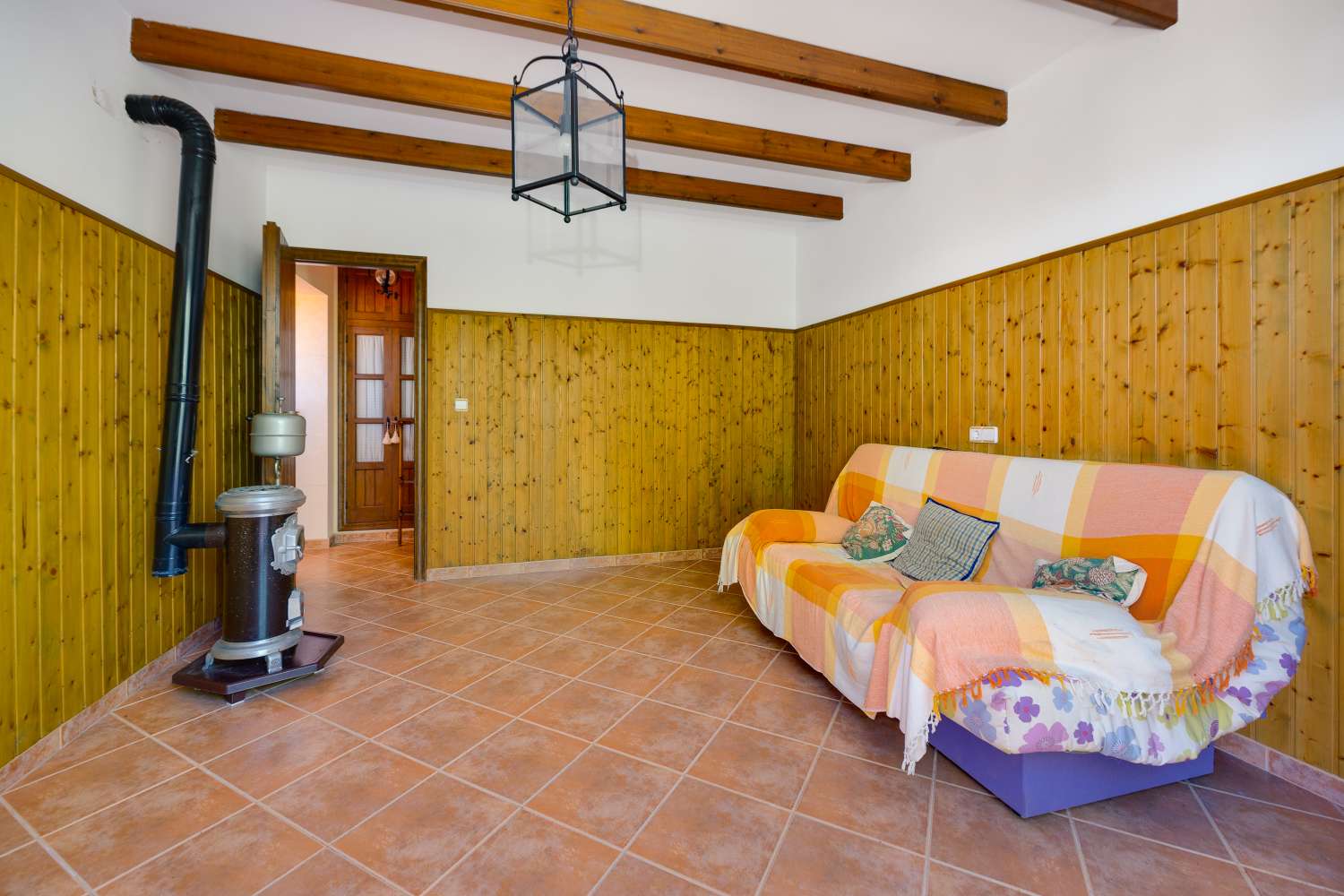 EXCLUSIVA VILLA MEDITERRÁNEA CON PARCELA DE 1.250 M², PISCINA PRIVADA Y APARTAMENTO INDEPENDIENTE EN SAN MIGUEL DE SALINAS
