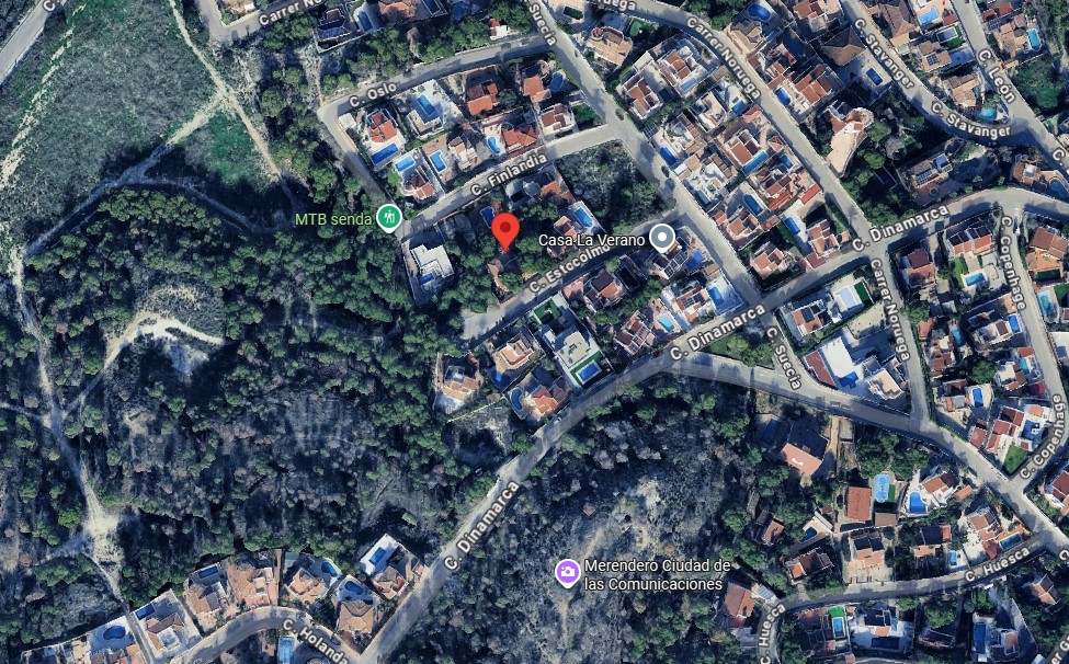 EXCLUSIVA VILLA MEDITERRÁNEA CON PARCELA DE 1.250 M², PISCINA PRIVADA Y APARTAMENTO INDEPENDIENTE EN SAN MIGUEL DE SALINAS