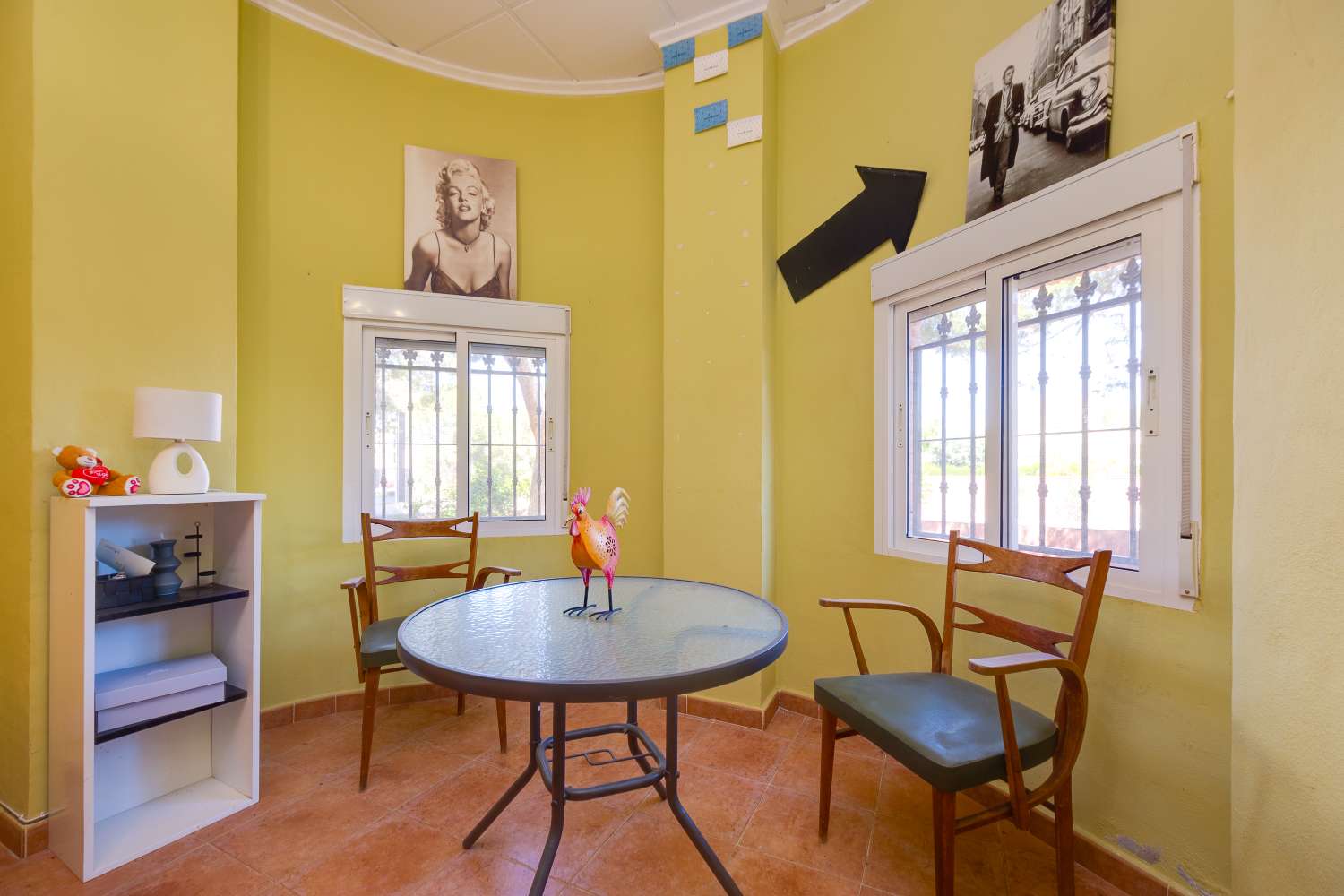 EXCLUSIVA VILLA MEDITERRÁNEA CON PARCELA DE 1.250 M², PISCINA PRIVADA Y APARTAMENTO INDEPENDIENTE EN SAN MIGUEL DE SALINAS