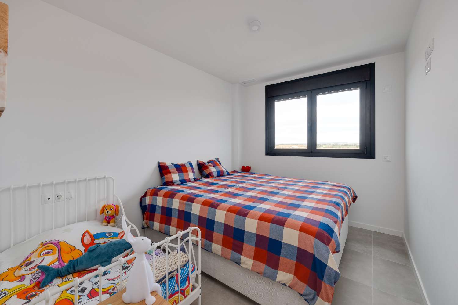 EXCLUSIVO ÁTICO DE LUJO EN CAMPOAMOR CON VISTAS AL MAR Y GRAN TERRAZA DE 45 M²