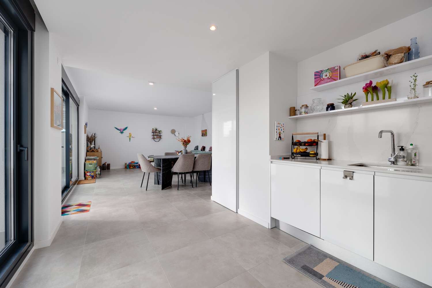 EXCLUSIVO ÁTICO DE LUJO EN CAMPOAMOR CON VISTAS AL MAR Y GRAN TERRAZA DE 45 M²