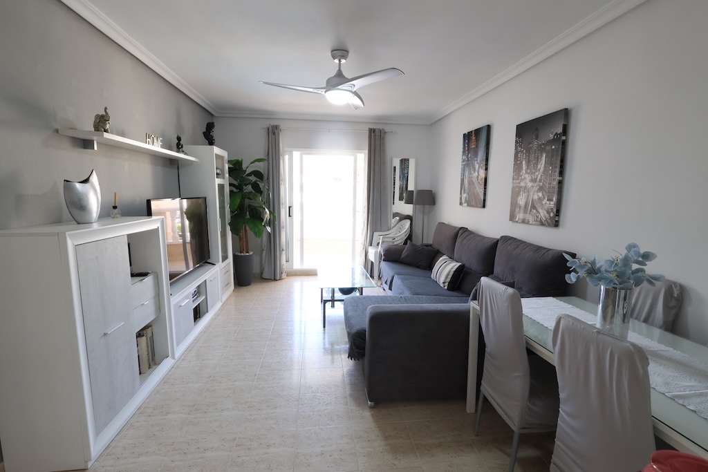 APARTAMENTO CON VISTAS AL MAR Y GARAJE A SOLO 200 METROS DE LA PLAYA DE LA MATA – RESIDENCIAL VIÑA MAR VII