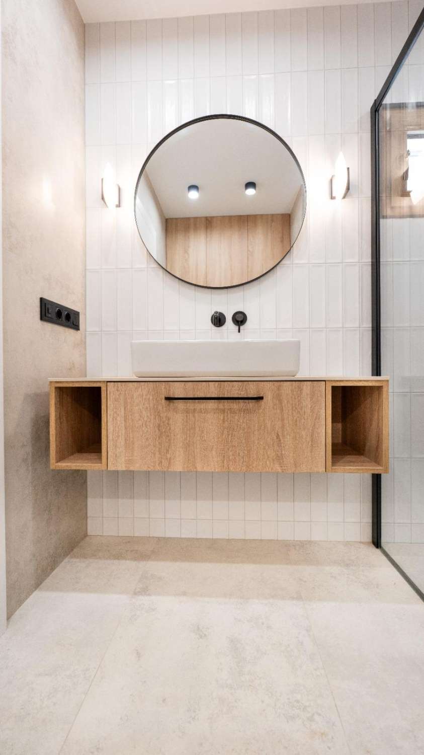 EXCLUSIVA VILLA MODERNA TOTALMENTE REFORMADA CON PISCINA PRIVADA EN CABO ROIG A 600 METROS DE LA PLAYA