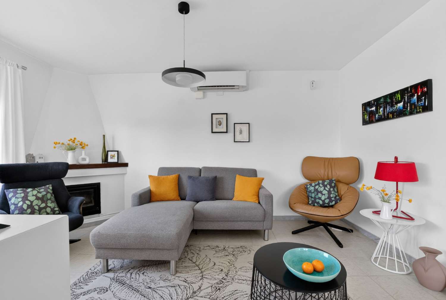 MODERNA VILLA DE UNA SOLA PLANTA EN LOS ÁNGELES – PARCELA DE 407 M², TOTALMENTE AMUEBLADA Y CERCA DE LA PLAYA