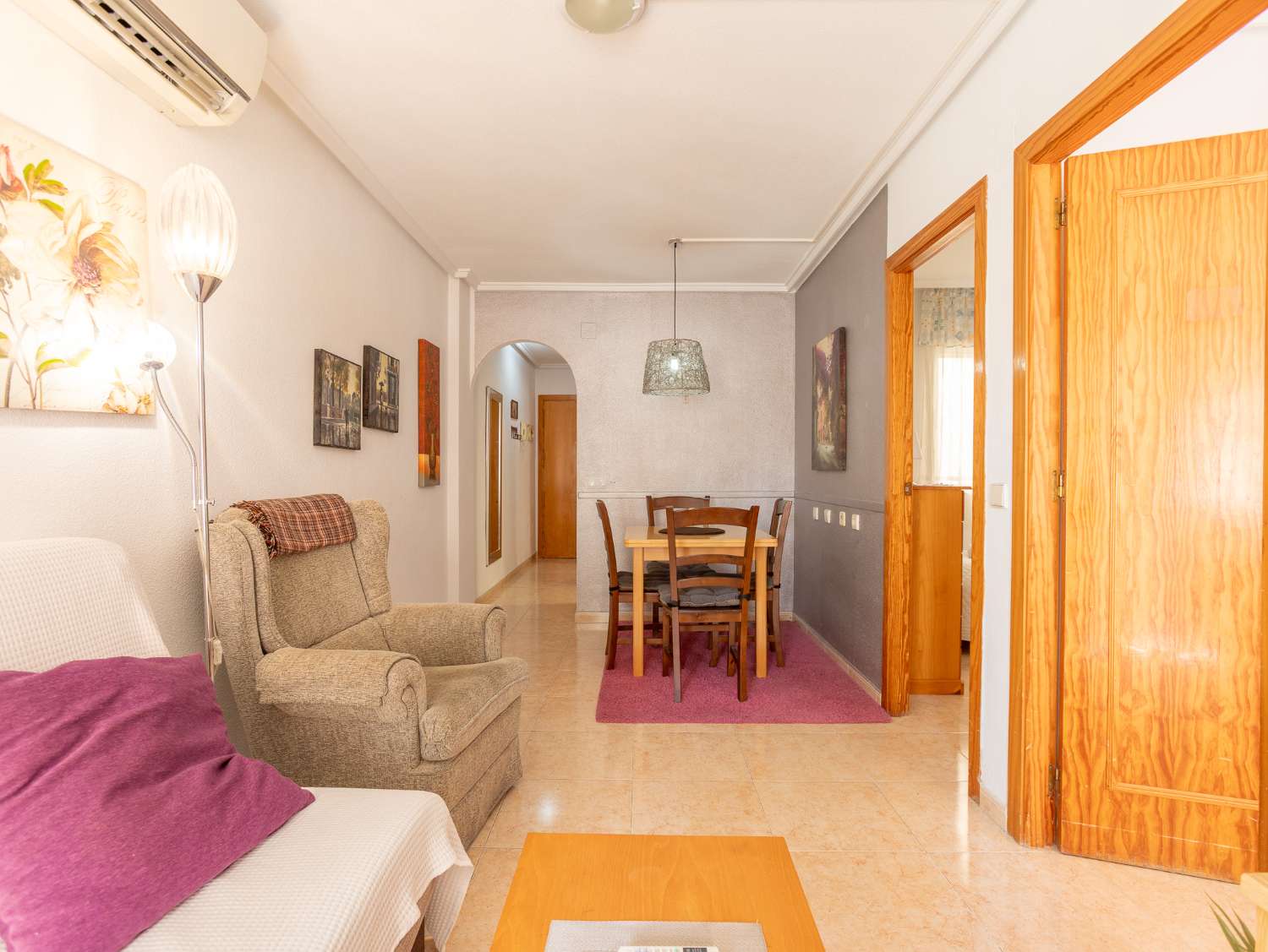 APARTAMENTO ORIENTACIÓN SUR EN EL CENTRO, CON PISCINA Y A SOLO 1 KM DE LA PLAYA