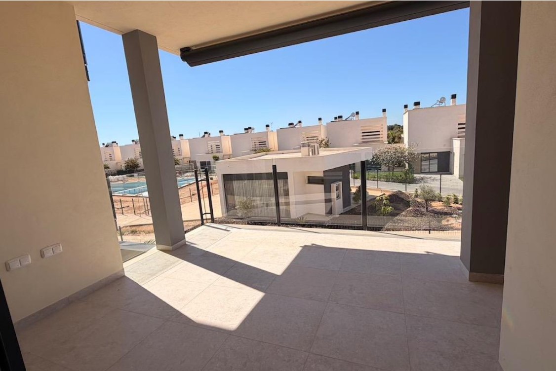 APARTAMENTO DE DISEÑO EN SANTA ROSALÍA LAKE & LIFE RESORT CON ORIENTACIÓN SUR Y VISTAS A LA PISCINA